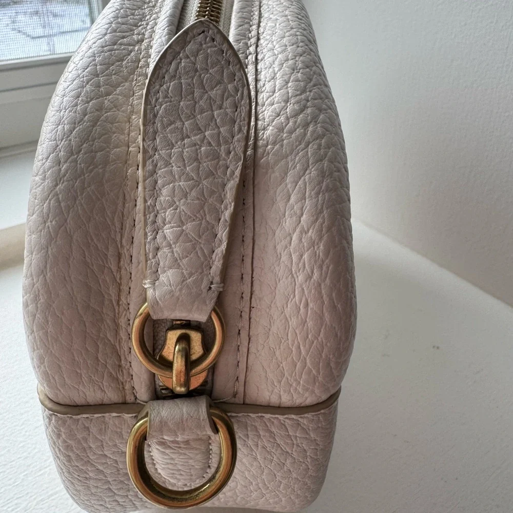 Coach Camera Bag with Removable Shoulder Strap - Picture 4 of 9